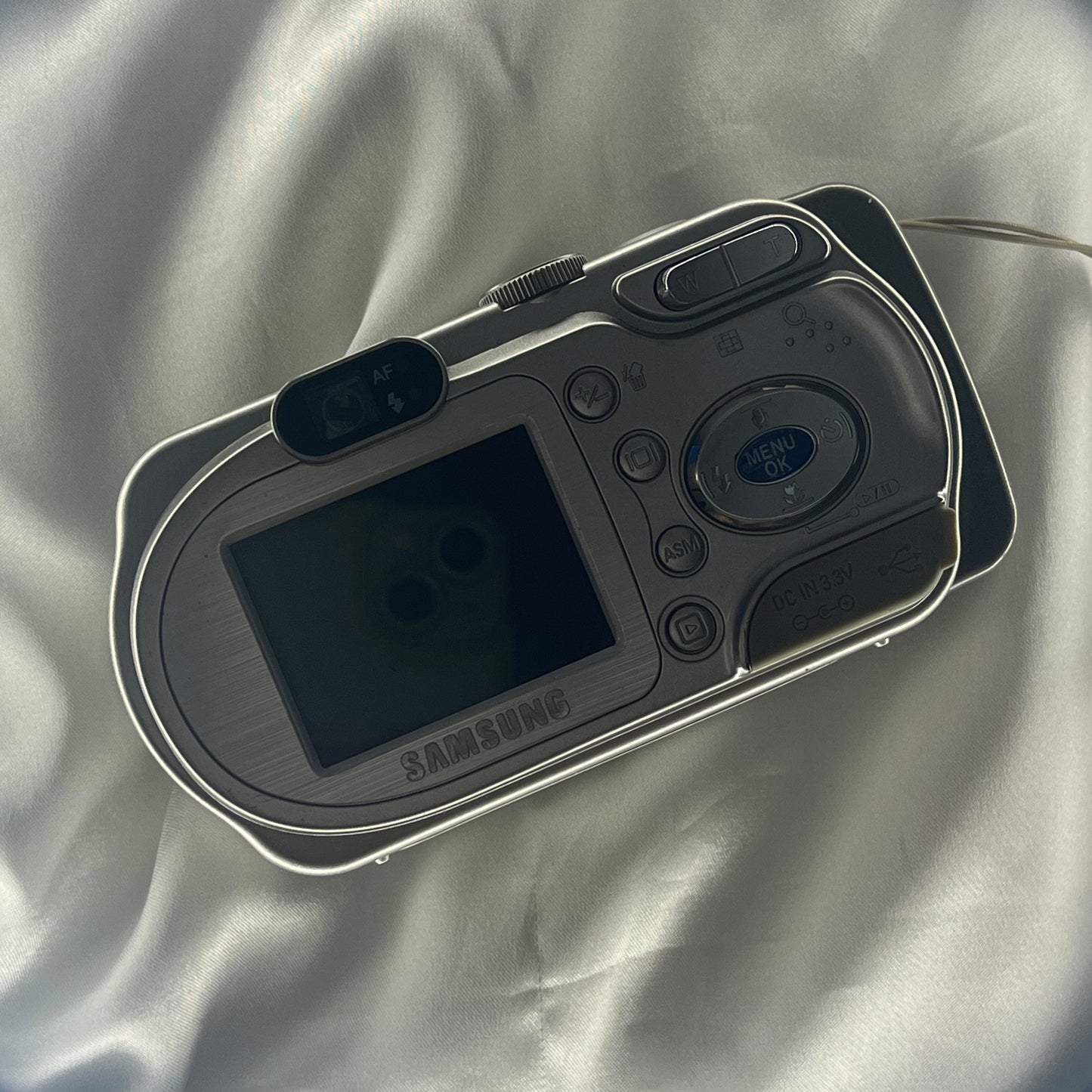 Samsung Digimax A6 6.0 mp Sliver (2)