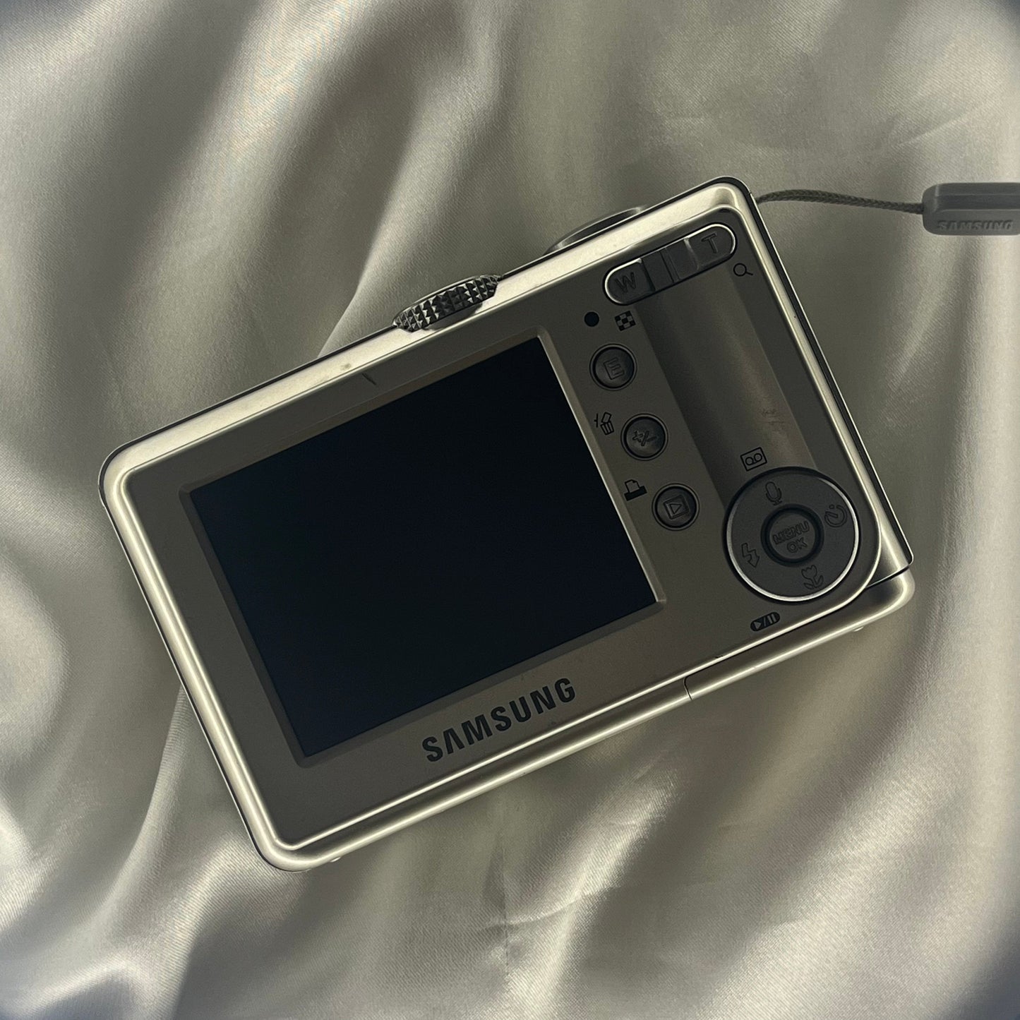 Samsung Digimax Cyber 530 5.1 mp Sliver