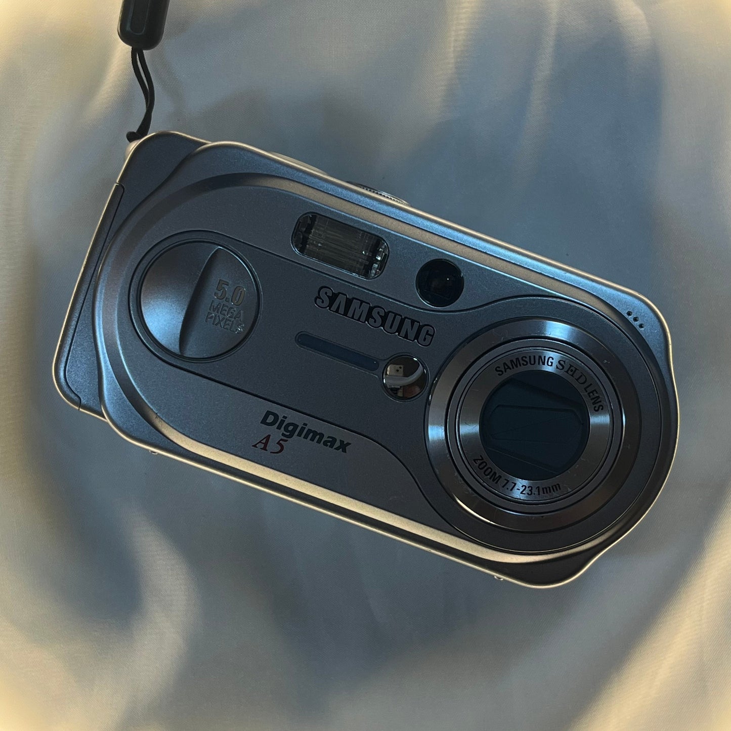 Samsung Digimax A5 5.0 mp Silver