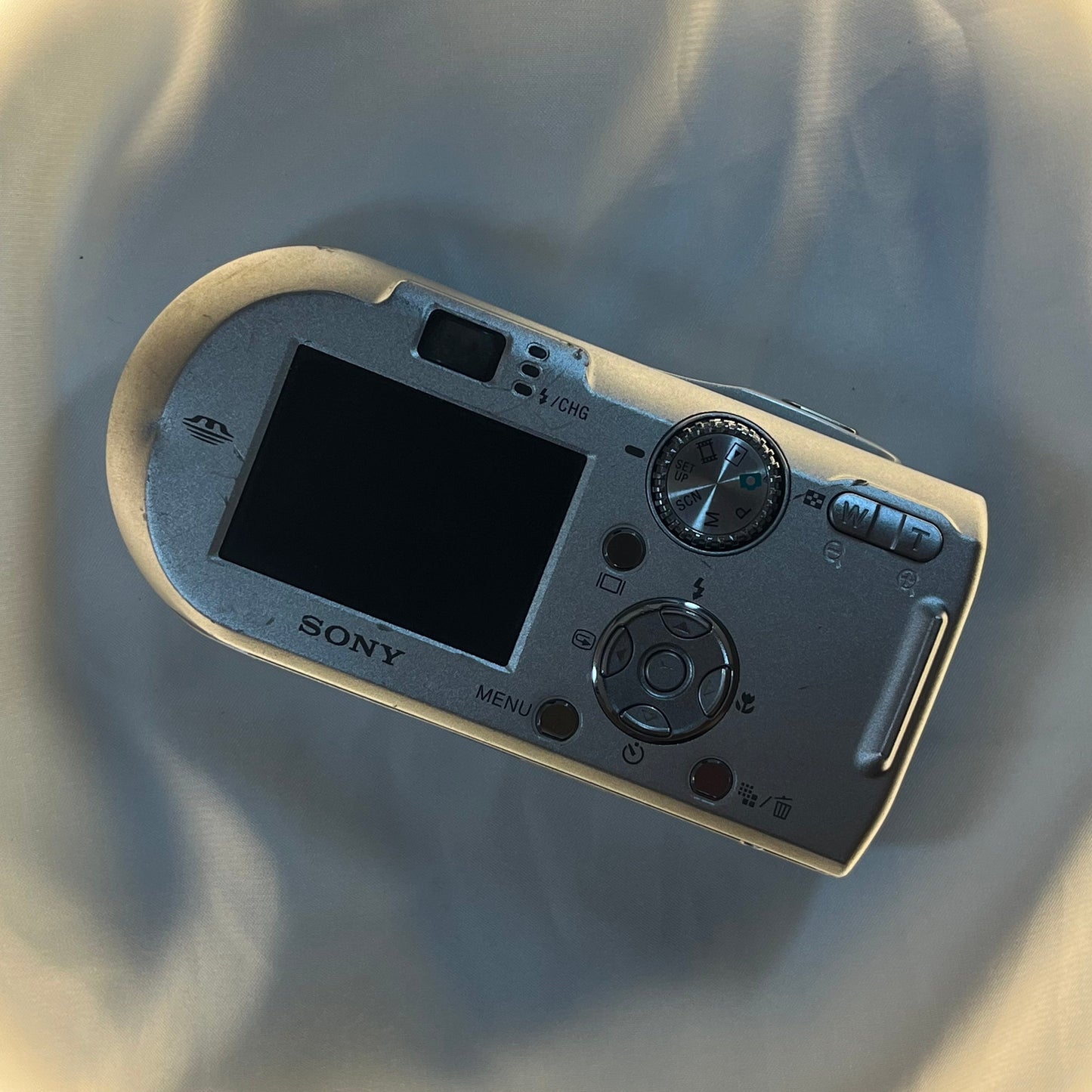 Sony Cybershot DSC-P100 5.1 mp Silver