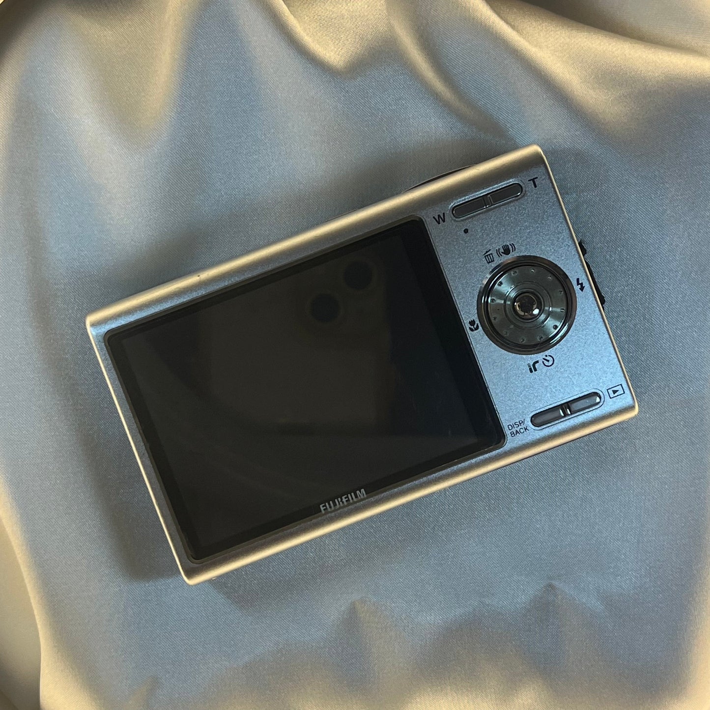 Fujifilm FinePix Z100fd 8.0 mp Grey & Silver