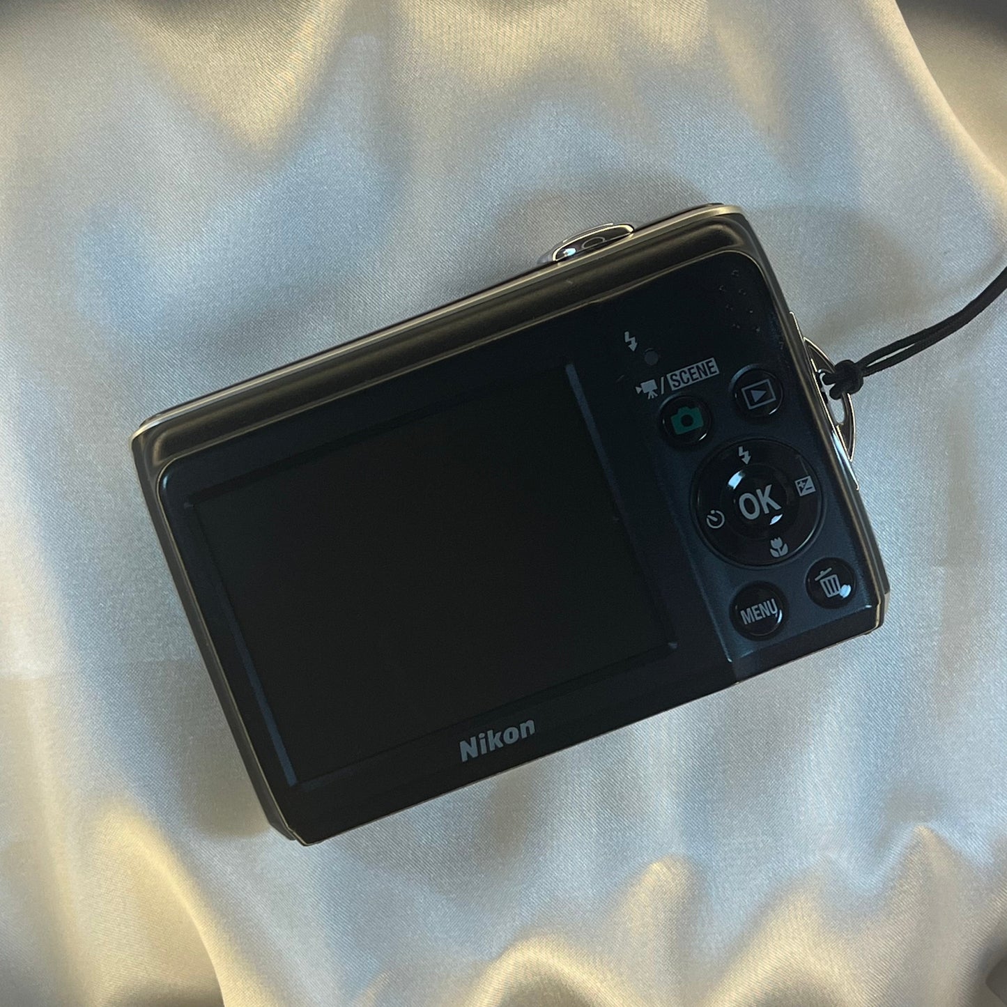 Nikon Coolpix L21 8.0 mp Silver