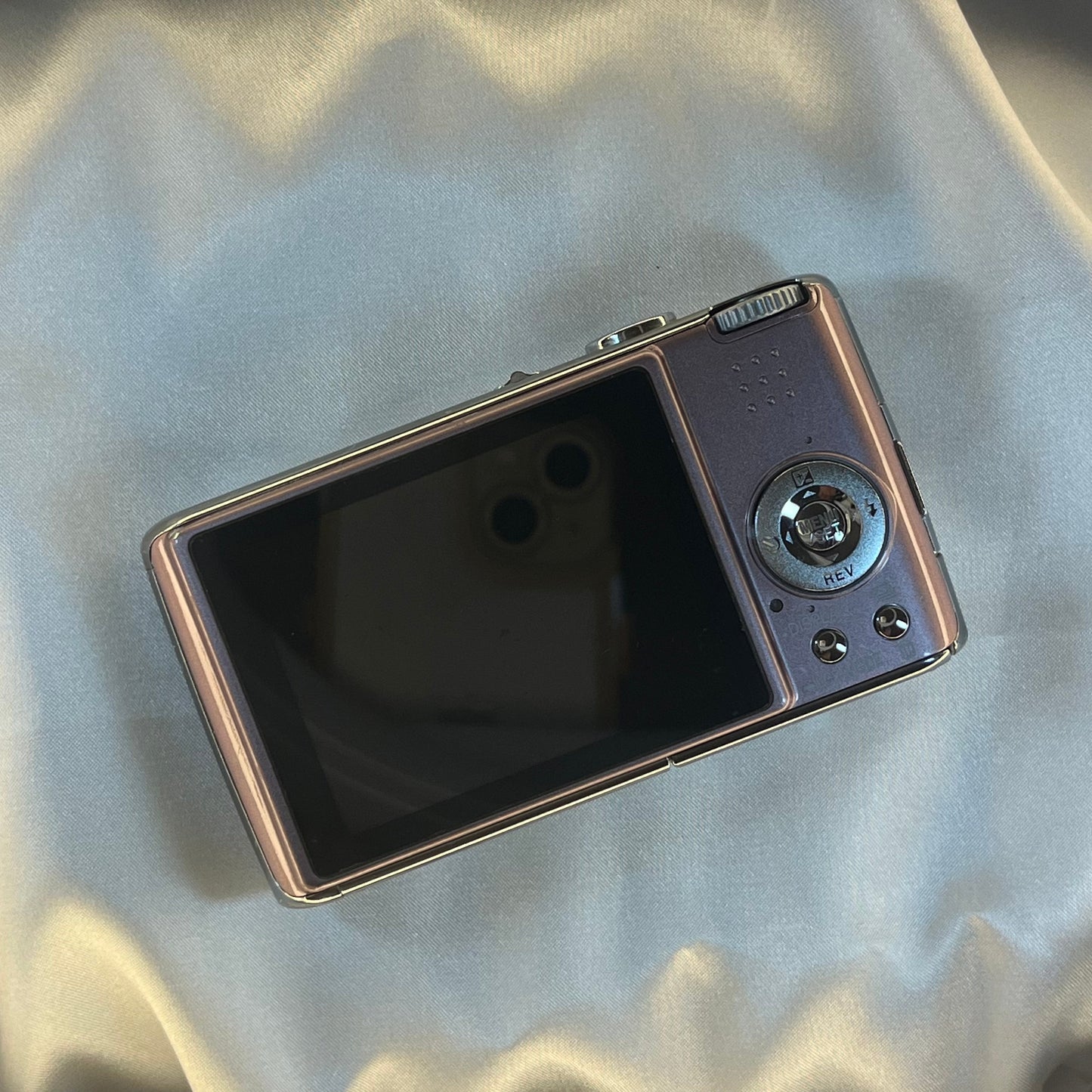 Panasonic Lumix DMC-FX01 6.0 mp Pink