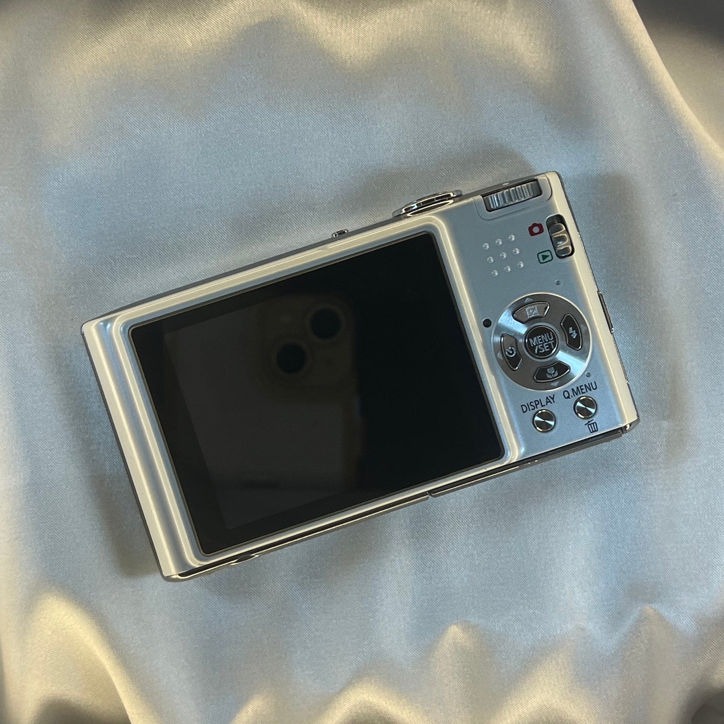 Panasonic Lumix DMC-FX35 10.0 mp White