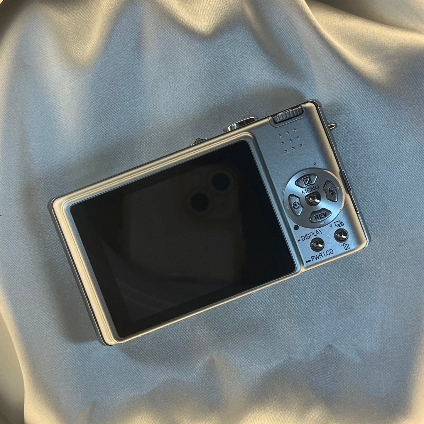 Panasonic Lumix DMC-FX9 6.4 mp Silver