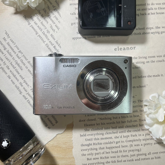 Casio Exilim EX-Z100 10.1 mp Silver