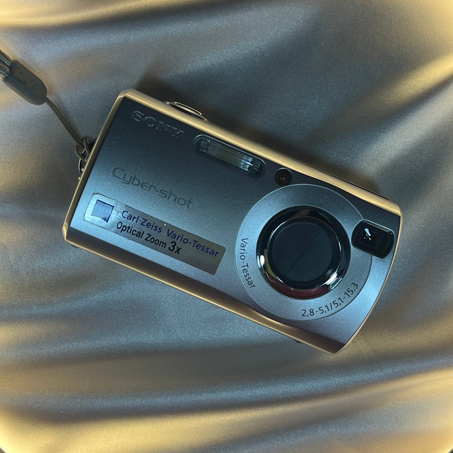 Sony Cybershot DSC-S40 4.1 mp Silver