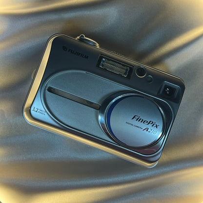 Fujifilm Finepix A210 3.2 mp Silver (1)