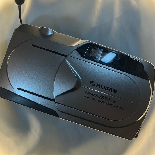 Fujifilm Finepix 1400Zoom 1.3 mp Silver