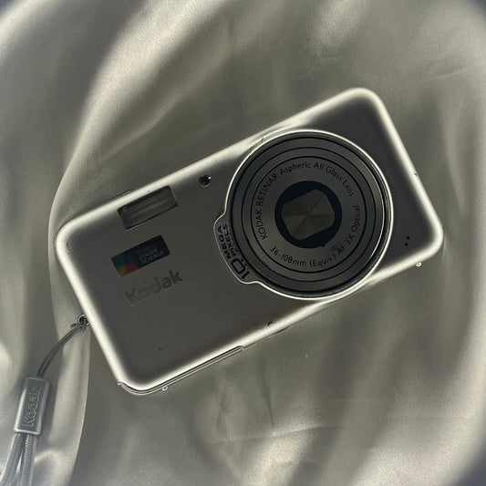 Kodak Easyshare V1003 10.0 mp Sliver