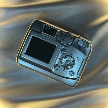 Nikon Coolpix 3200 3.2 mp Silver