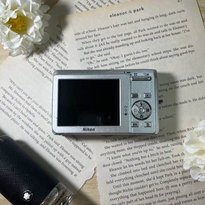 Nikon Coolpix S200 7.1 mp Silver