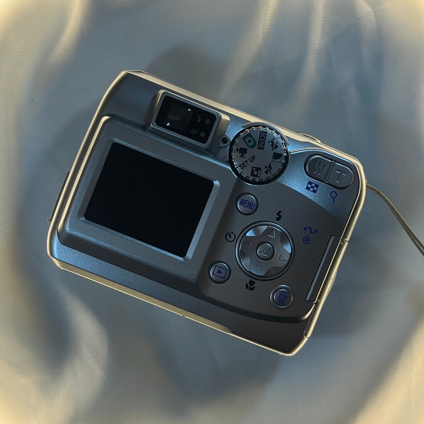 Nikon Coolpix 3200 3.2 mp Silver (1)