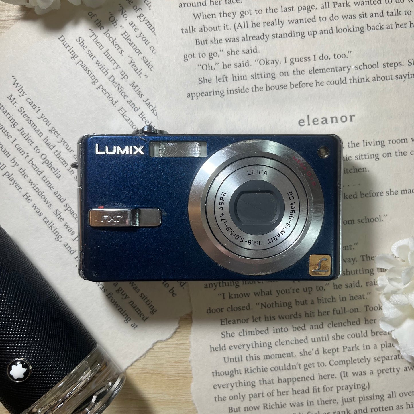 Panasonic Lumix DMC-FX7 5.0 mp Blue