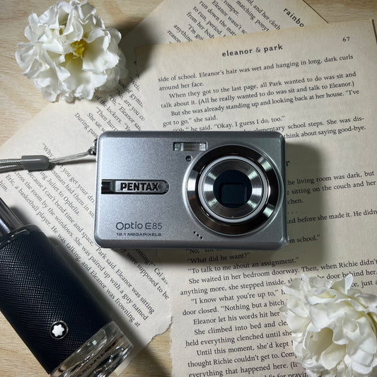 Pentax Optio E85 12.0 mp Silver