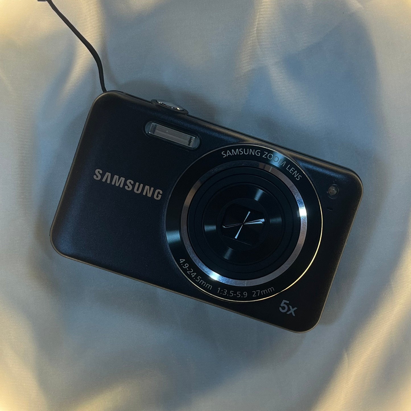 Samsung ES74 14.2 mp Black