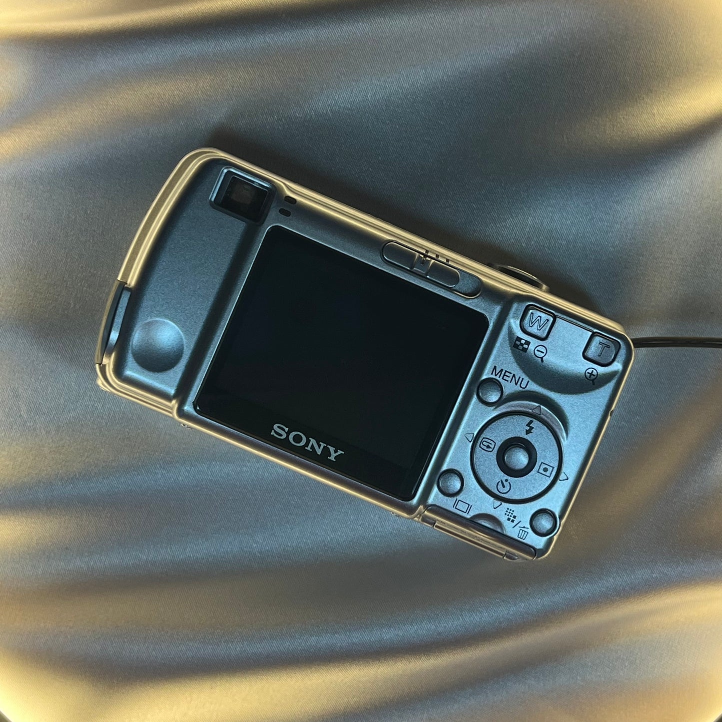 Sony Cybershot DSC-S600 6.0 mp Silver