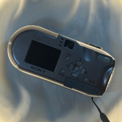 Sony Cybershot DSC-P93 5.1 mp Silver