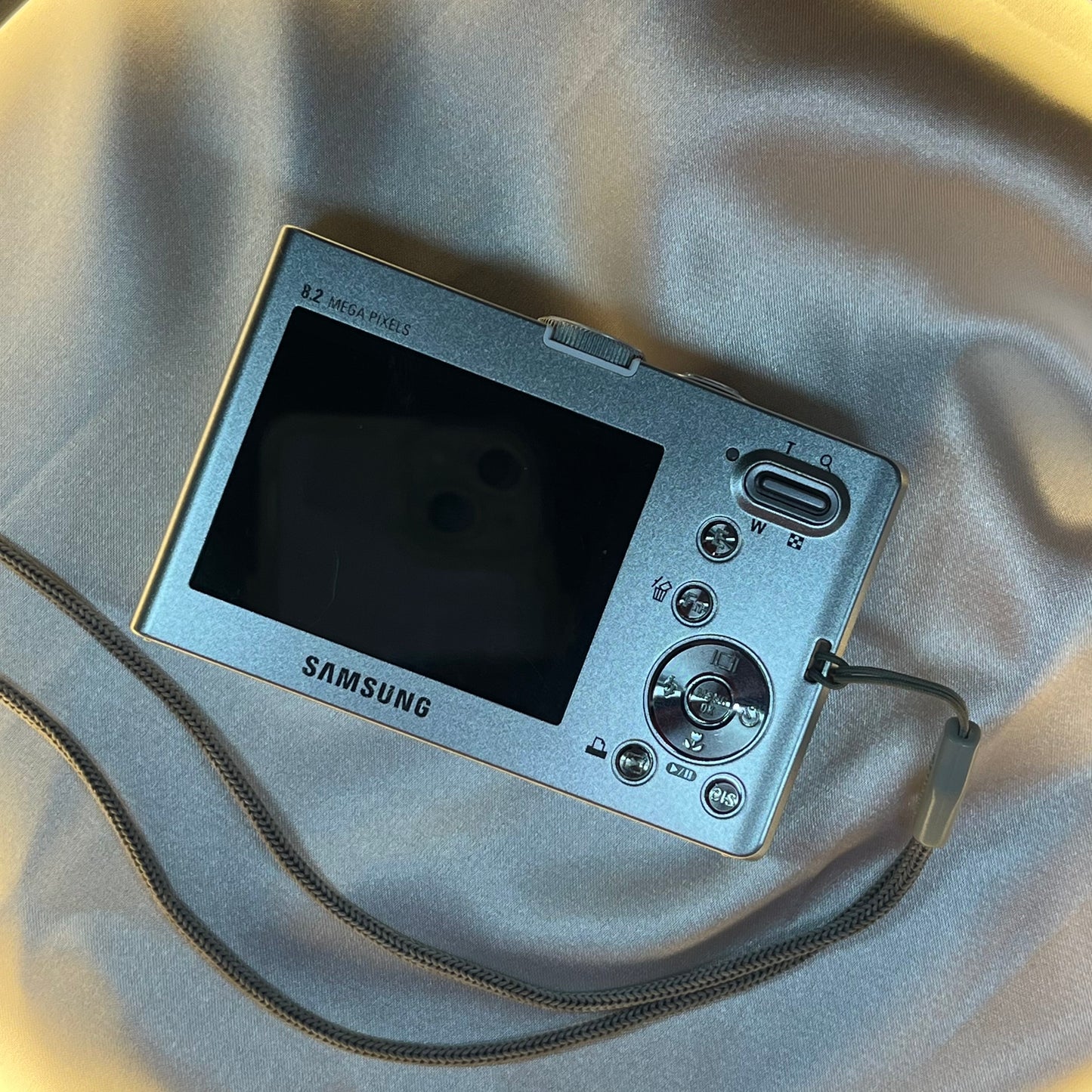 Samsung M110 8.2 mp Silver